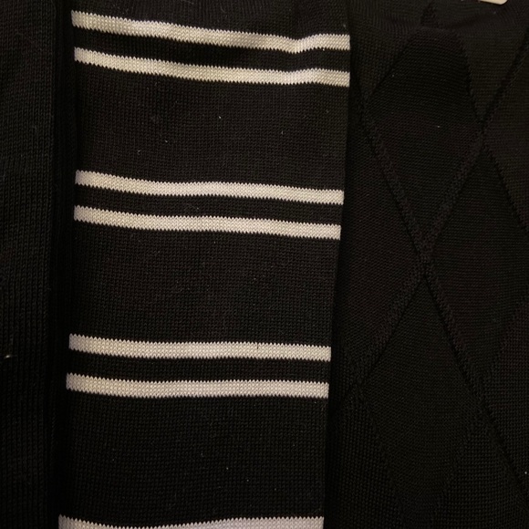 SOLD NWT 3-Pack of Bugatchi Socks - Assorted Black - Picture 3 of 4